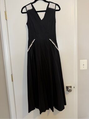 Beatrice Black Sleeveless V-Neck Midi Dress with Contrast Trim XS/2